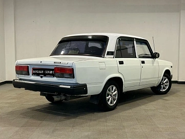 Lada (ВАЗ) 2107, 2006г, передний привод, механика