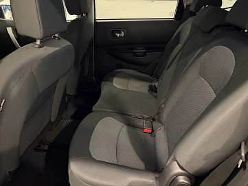 Nissan , 2011г., передний привод, механика