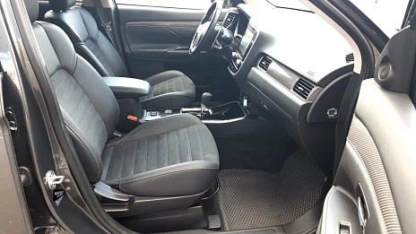 Mitsubishi Outlander, 2023г, полный привод, вариатор
