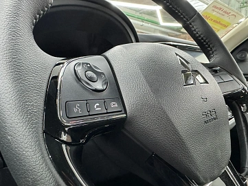 Mitsubishi Outlander, 2022г, передний привод, вариатор