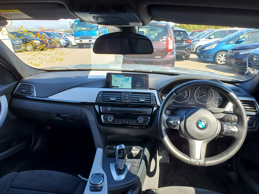 BMW 3 серии, 2016г., задний привод, автомат