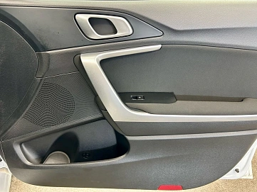 Kia Ceed, 2020г, передний привод, автомат