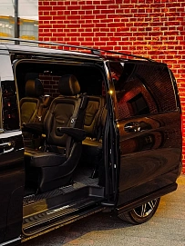 Mercedes-Benz V-Класс, 2021г, полный привод, автомат