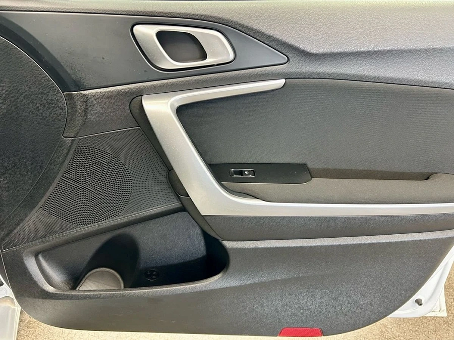 Kia Ceed, 2020г., передний привод, автомат