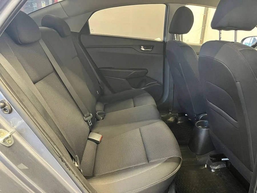 Hyundai Solaris, 2020г., передний привод, автомат