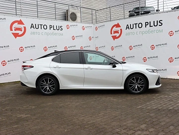 Toyota Camry, 2021г, передний привод, автомат
