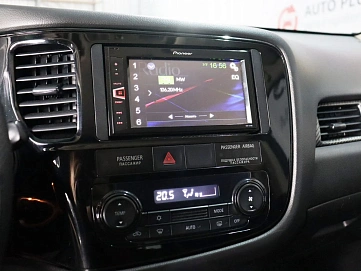 Mitsubishi Outlander, 2016г, передний привод, вариатор