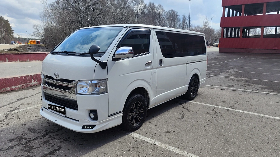 Toyota HiAce, 2015г., полный привод, автомат