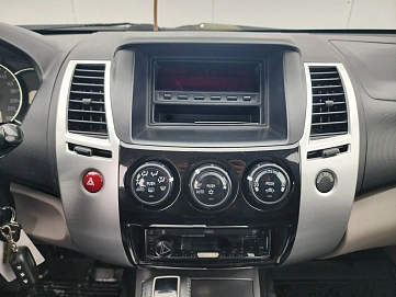 Mitsubishi Pajero Sport, 2010г, полный привод, автомат