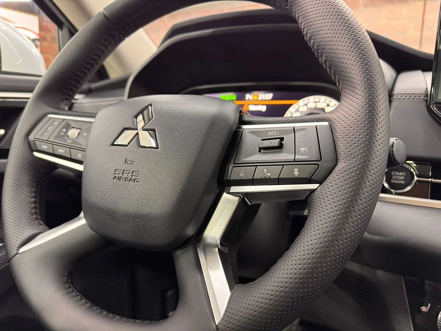 Mitsubishi Outlander, 2023г., полный привод, вариатор