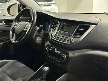 Hyundai Tucson, 2017г, передний привод, автомат