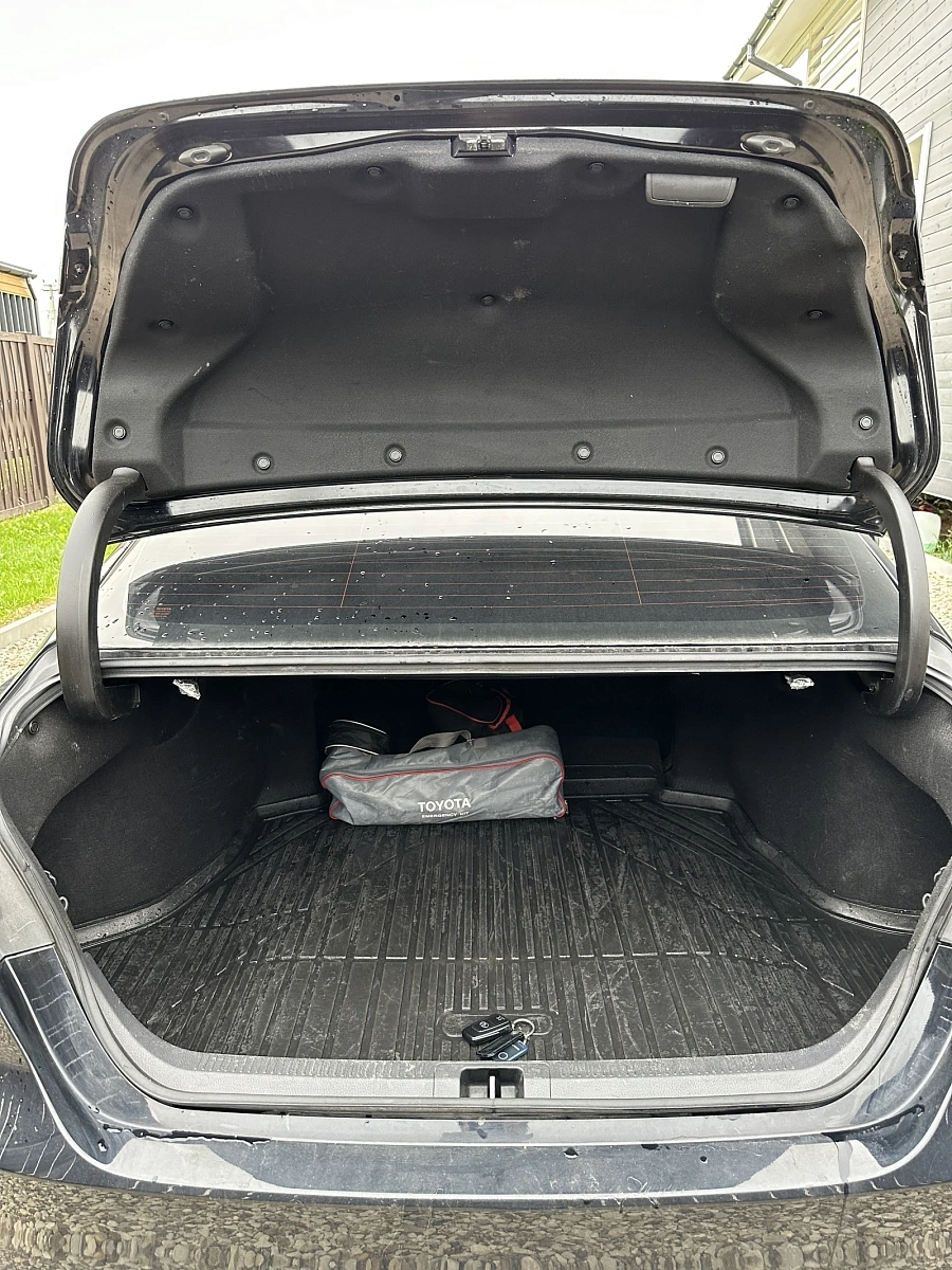 Toyota Camry, 2019г., передний привод, автомат