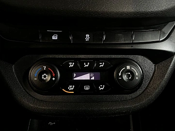 Lada (ВАЗ) Vesta, 2017г, передний привод, механика