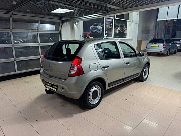 Renault Sandero, 2012г, передний привод, механика