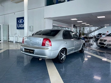 Kia Shuma, 2004г, передний привод, механика