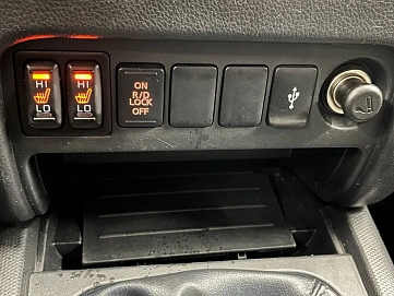 Mitsubishi L200, 2018г, полный привод, механика