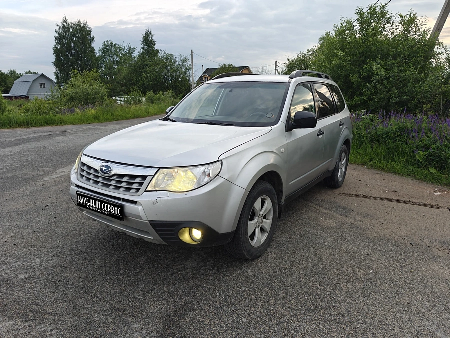 Subaru Forester, 2011г., полный привод, автомат