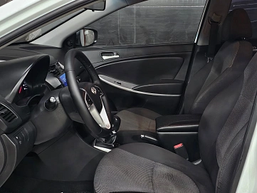 Hyundai Solaris, 2013г, передний привод, механика