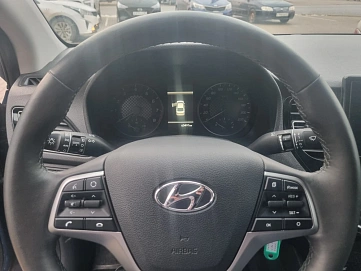 Hyundai Solaris, 2021г, передний привод, автомат
