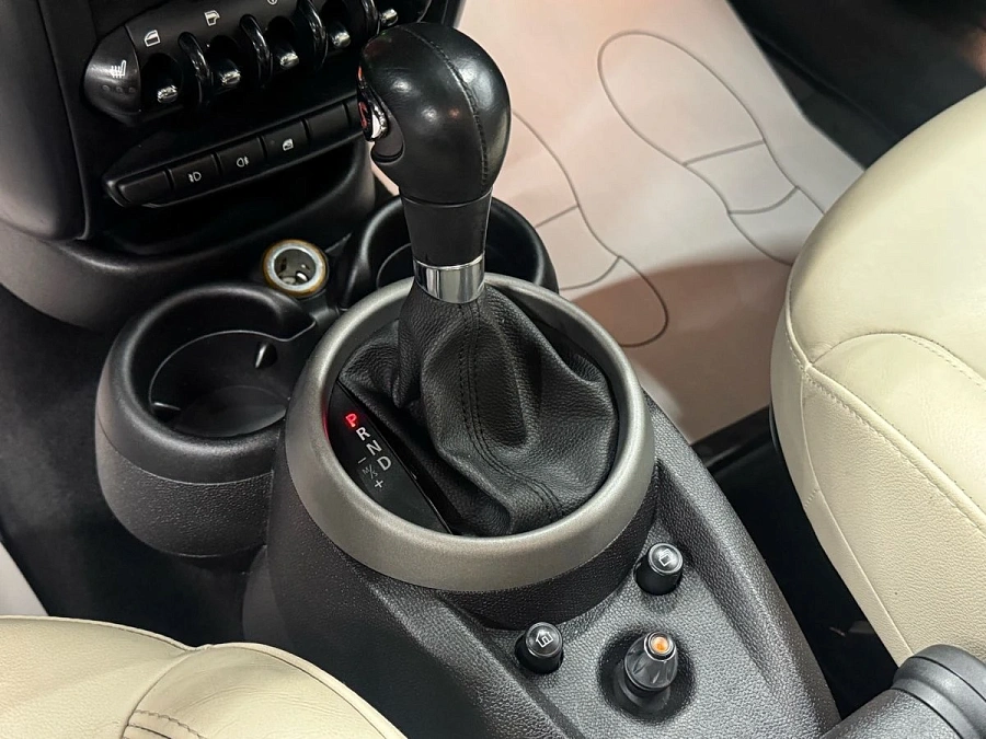 Mini , 2010г., полный привод, автомат