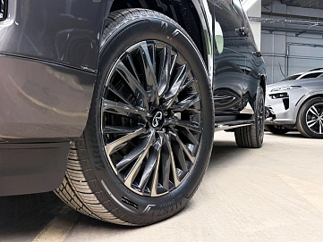 Infiniti QX80, 2025г, полный привод, автомат