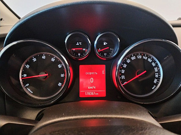 Opel , 2013г., передний привод, механика