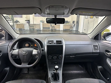Toyota Corolla, 2012г, передний привод, механика