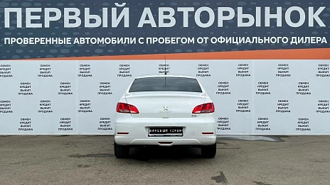 Peugeot 408, 2013г, передний привод, механика