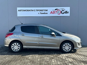 Peugeot 308, 2010г, передний привод, автомат