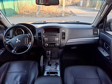 Mitsubishi Pajero, 2010г, полный привод, автомат