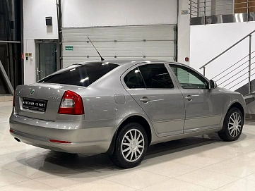 Skoda Octavia, 2010г, передний привод, робот