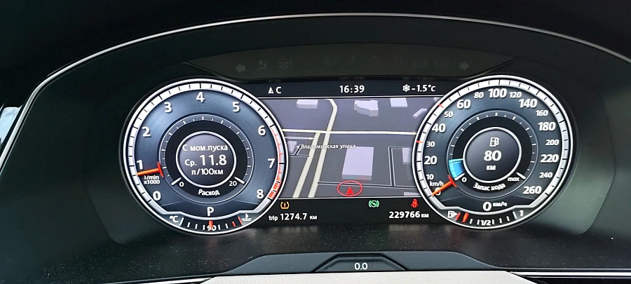 Volkswagen Passat, 2016г., передний привод, робот