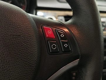 BMW 3 серии, 2006г, задний привод, автомат