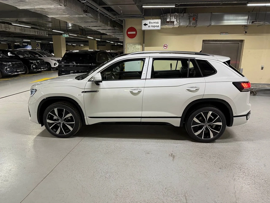Volkswagen Tayron, 2024г., полный привод, робот
