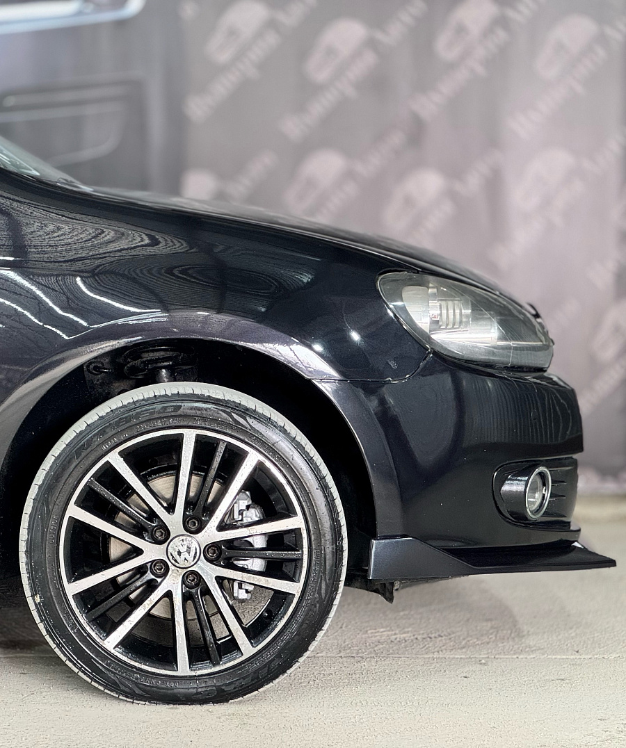 Volkswagen Golf, 2010г., передний привод, робот