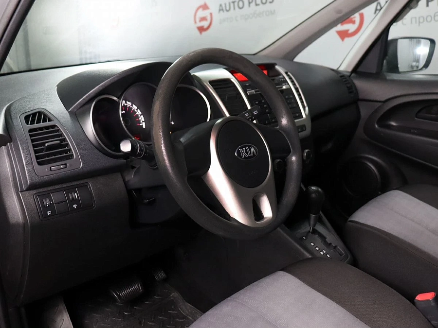Kia Venga, 2015г., передний привод, автомат