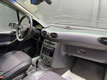 Mercedes-Benz A-Класс, 2003г, передний привод, автомат