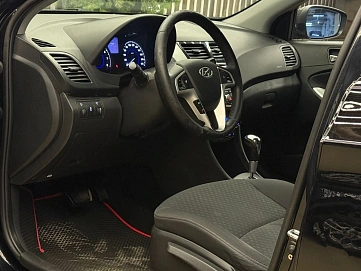 Hyundai Solaris, 2012г, передний привод, автомат