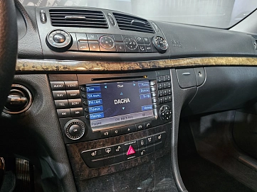 Mercedes-Benz E-Класс, 2004г, задний привод, автомат
