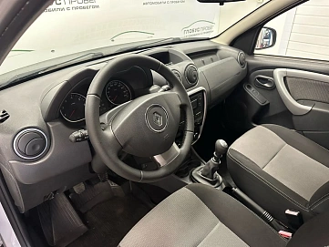 Renault Duster, 2012г, передний привод, механика
