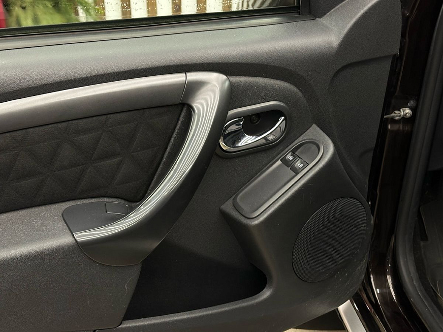 Renault Duster, 2017г., полный привод, механика