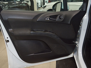 Opel Meriva, 2012г, передний привод, механика