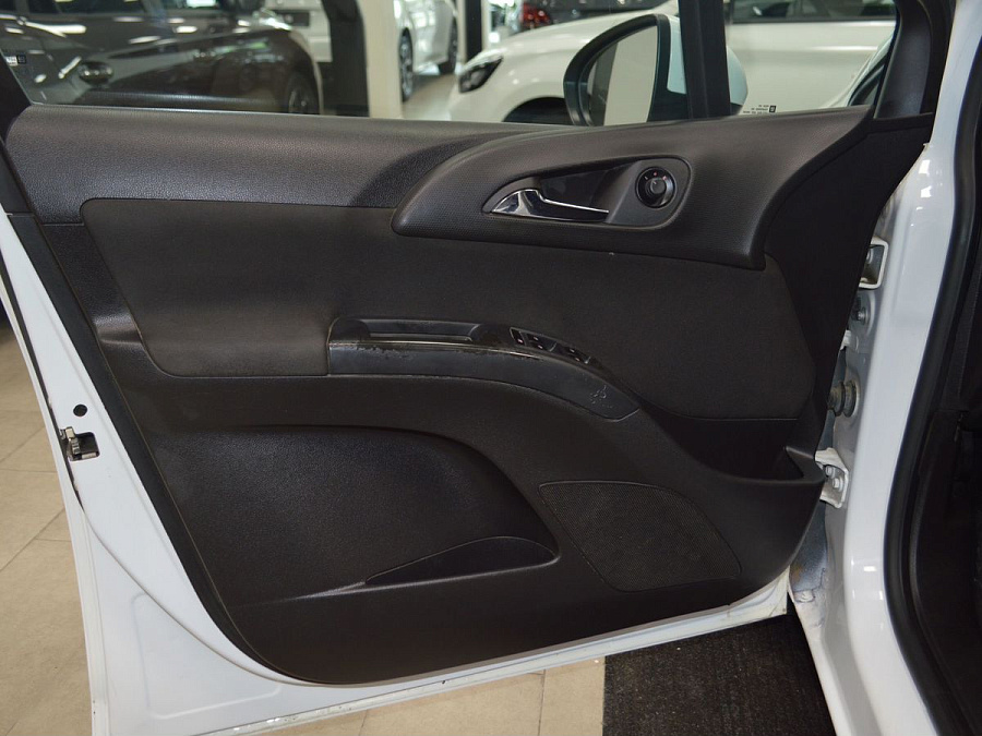 Opel Meriva, 2012г., передний привод, механика