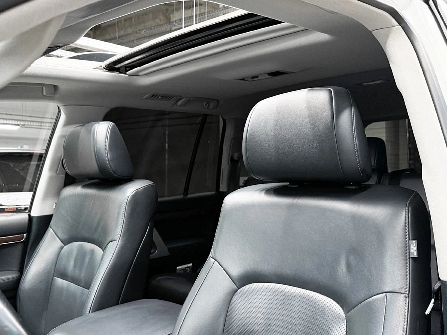 Toyota Land Cruiser, 2018г., полный привод, автомат