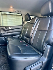 Nissan Pathfinder, 2014г, передний привод, автомат