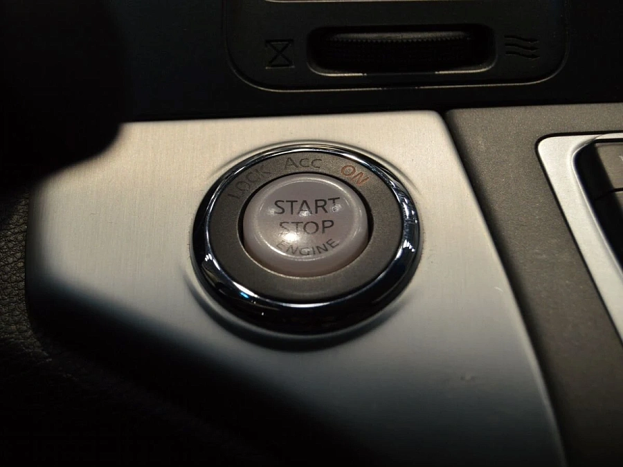 Nissan Murano, 2015г., полный привод, вариатор