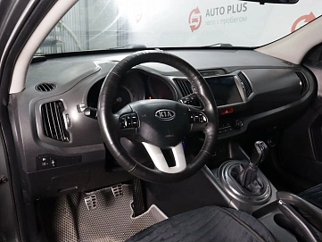 Kia Sportage, 2010г, передний привод, механика