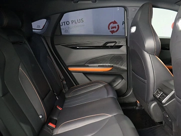 Changan UNI-V, 2023г, передний привод, робот