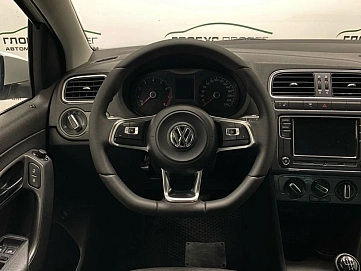 Volkswagen Polo, 2019г, передний привод, механика