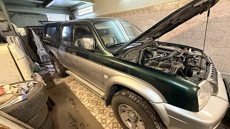 Mitsubishi L200, 2004г, полный привод, автомат